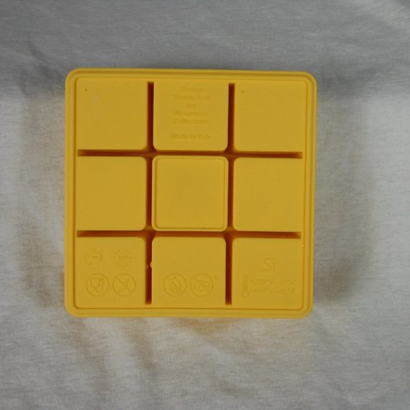 Nespresso Ice Cube Tray Silicone Italy Yellow - Picture 6 of 9